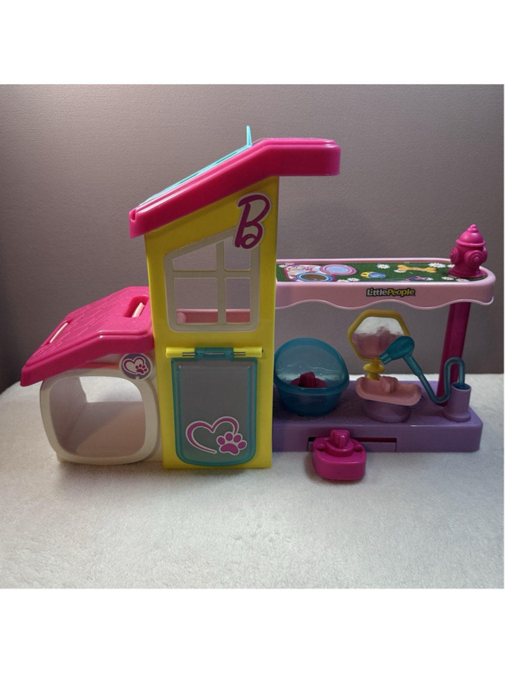Fisher Price Little People Barbie Pet Spa Playset Care Grooming Toy